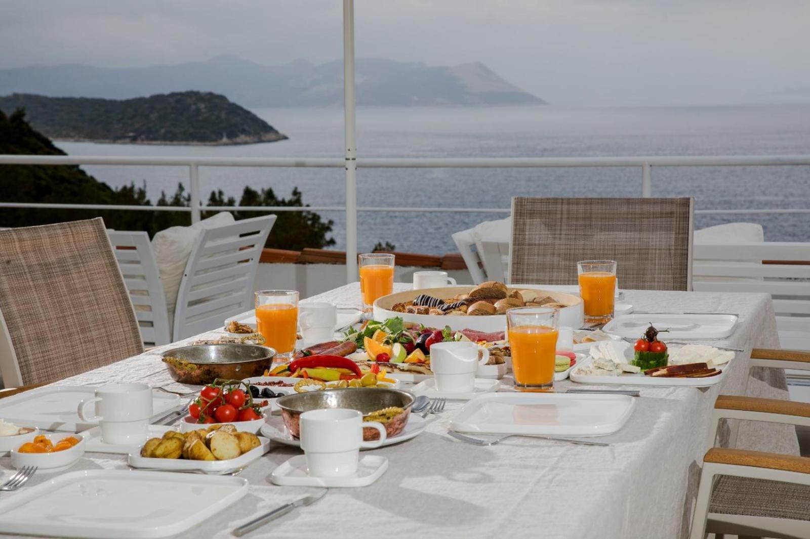 Kale Suites, Heated Pool In Winter, Adults Only Kas Exterior photo